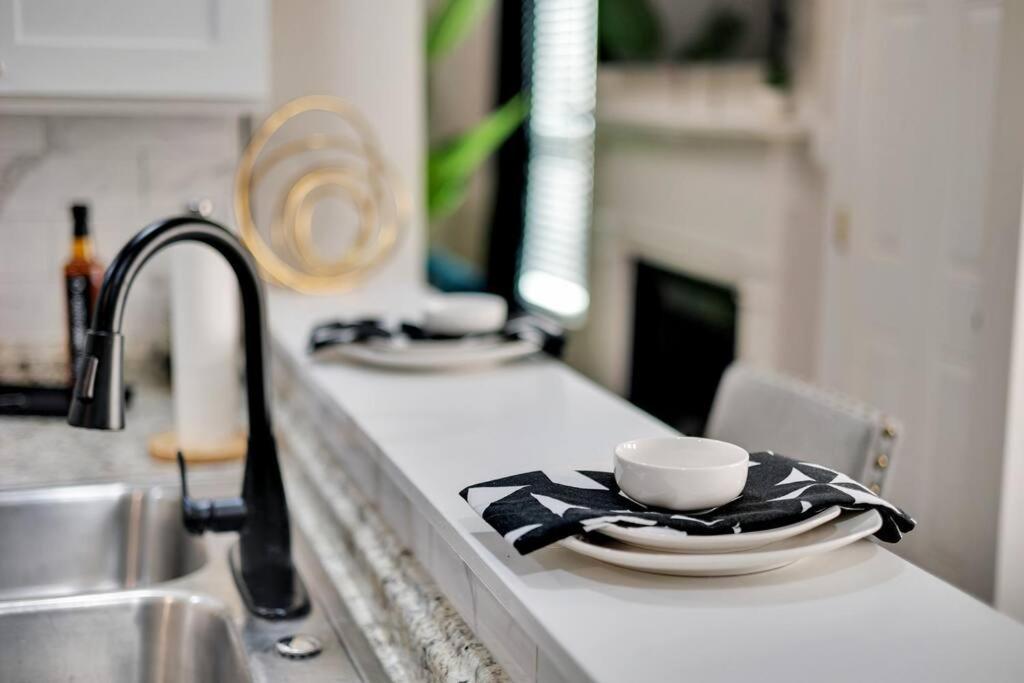 Plush Two Bedroom Retreat. A Home Away From Home! ريفرديل المظهر الخارجي الصورة