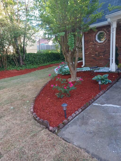 Plush Two Bedroom Retreat. A Home Away From Home! ريفرديل المظهر الخارجي الصورة